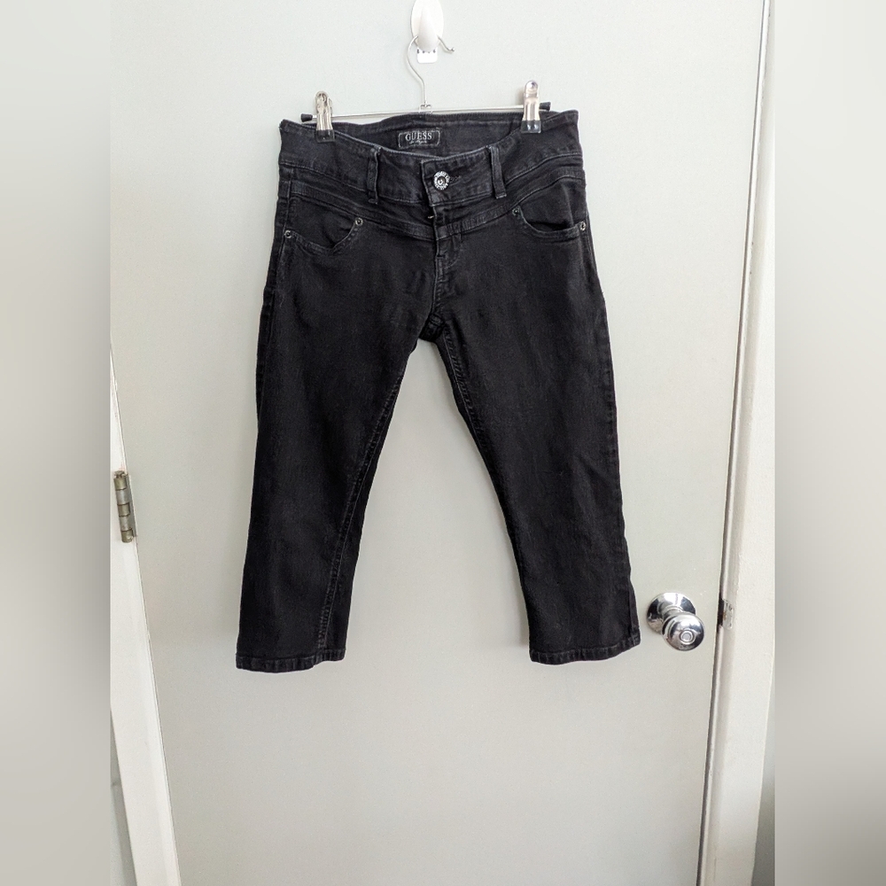 Guess Women's Size 28 Cropped Black Jeans Knee Length Zipper Back Detail EUC 80s